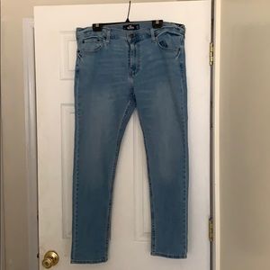 Hollister skinny jeans
